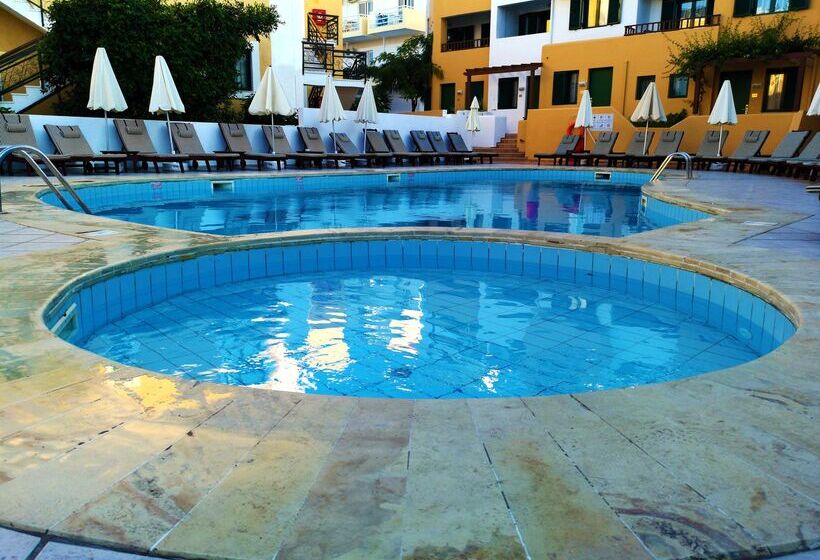 Elmi Beach Hotel & Suites
