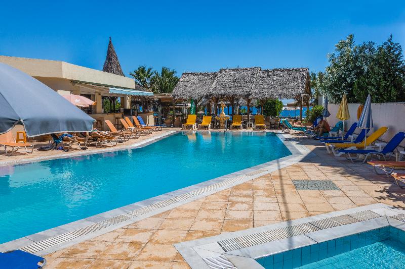 Elmi Beach Hotel & Suites