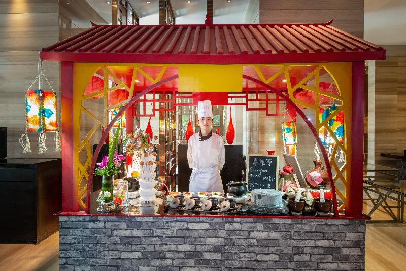 Fotos del hotel Holiday Inn Chengdu Oriental Plaza, An Ihg:  39