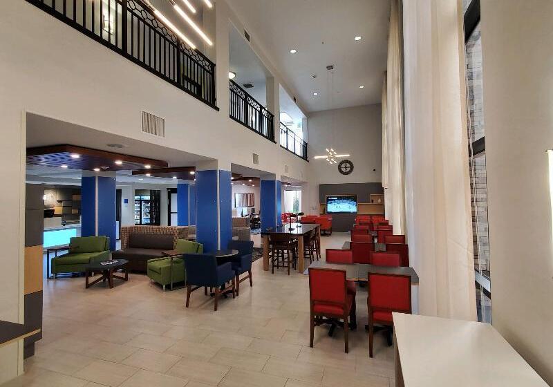 هتل Holiday Inn Express & Suites Phoenix Glendale Dist, An Ihg