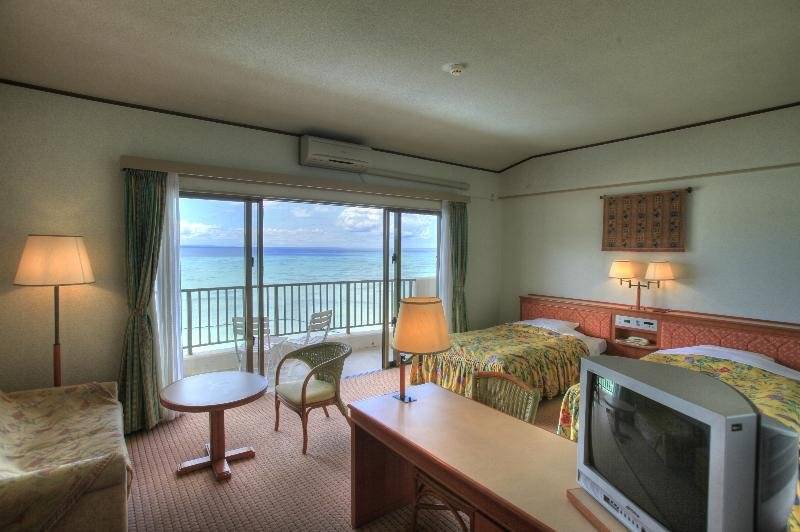 هتل Ishigaki Seaside