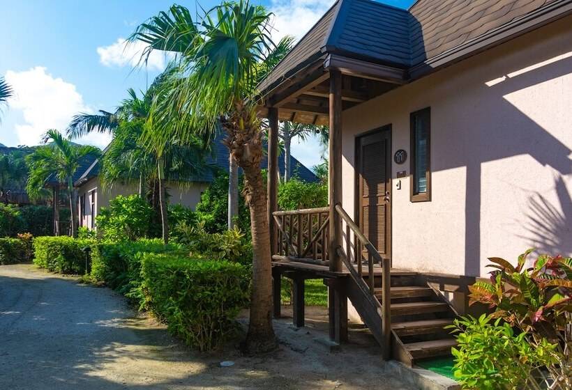 هتل Ishigaki Seaside
