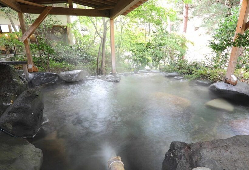 هتل Kinugawaonsen Hananoyado Matsuya