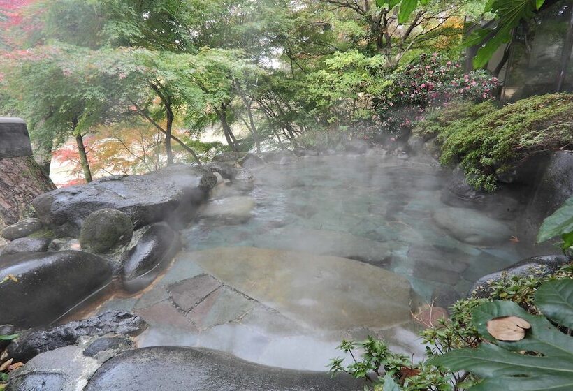هتل Kinugawaonsen Hananoyado Matsuya