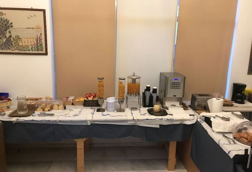 هتل Kourkoumelata