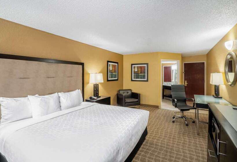 בית מלון כפרי La Quinta Inn & Suites By Wyndham Hot Springs