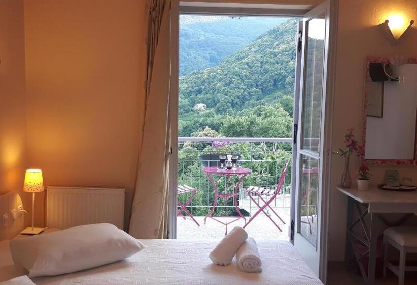 בית מלון כפרי Odos Kentavron