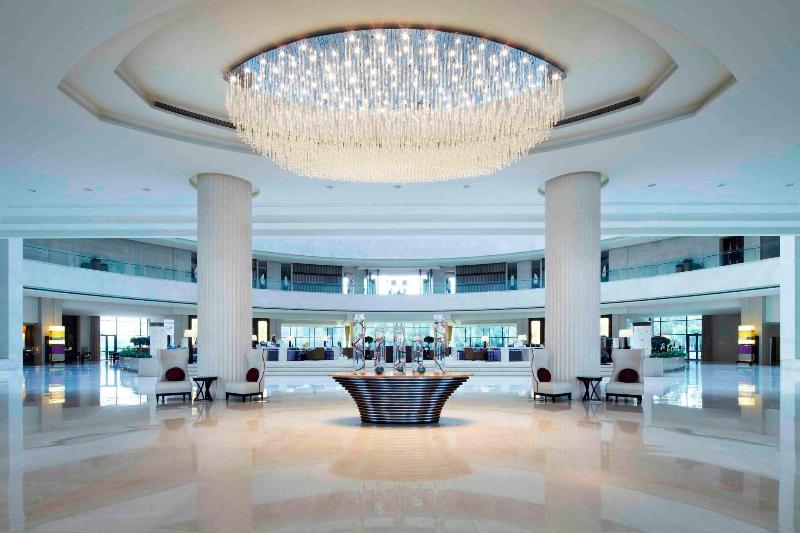 هتل Renaissance Tianjin Lakeview