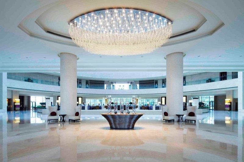 هتل Renaissance Tianjin Lakeview