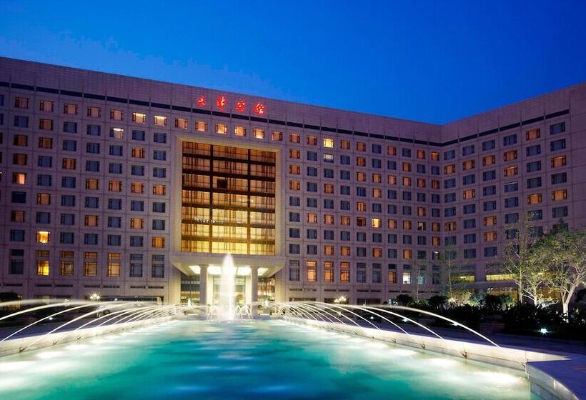 هتل Renaissance Tianjin Lakeview