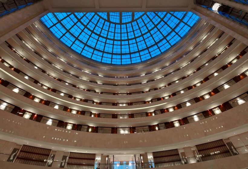 هتل Renaissance Tianjin Lakeview