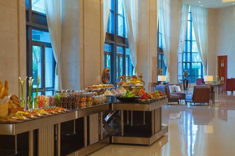 هتل Renaissance Tianjin Lakeview