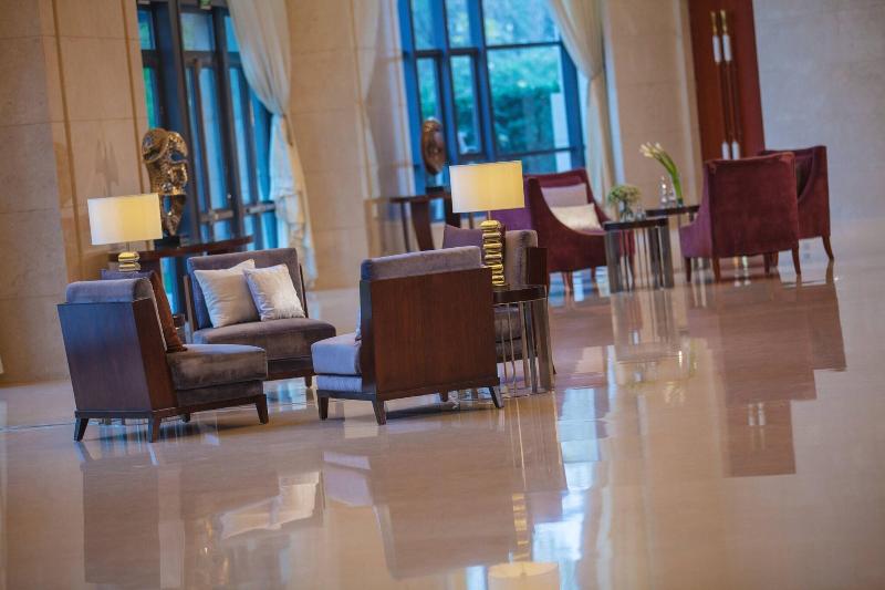 هتل Renaissance Tianjin Lakeview