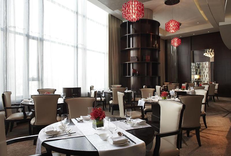 هتل Renaissance Tianjin Lakeview