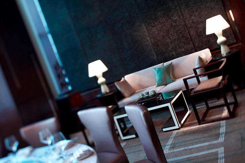 هتل Renaissance Tianjin Lakeview