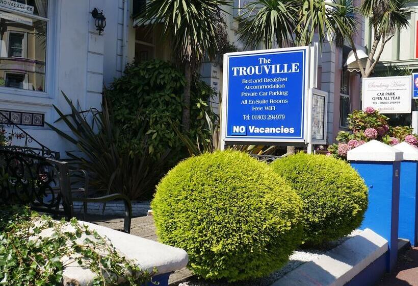 בית מלון כפרי The Trouville