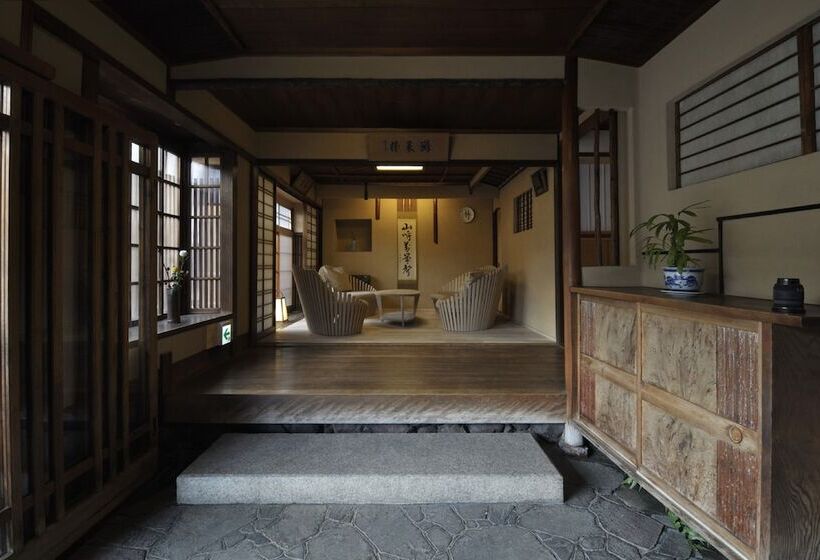 ریوکان Traditional Kyoto Inn Serving Kyoto Cuisine Izuyasu