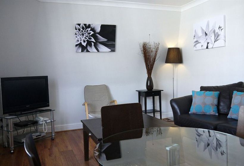 City Quarters At Burne Jones House Serviced Apartments