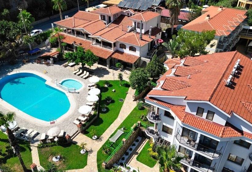 هتل Ata Lagoon Beach