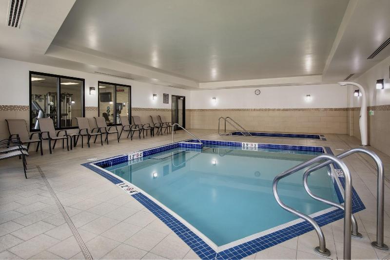 فندق Courtyard By Marriott Edmonton West