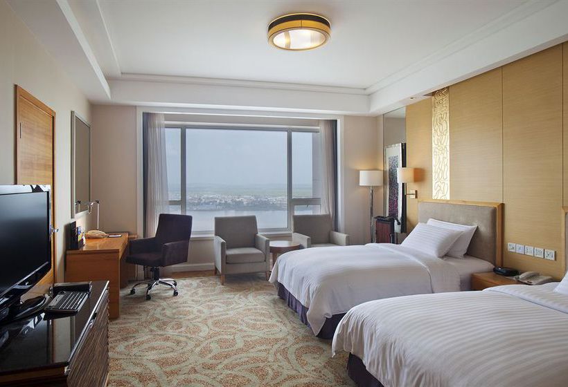 호텔 Crowne Plaza Dandong