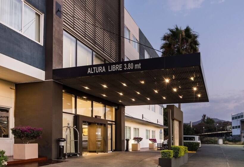 Doubletree By Hilton Hotel Queretaro