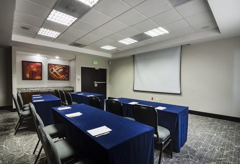 Doubletree By Hilton Hotel Queretaro