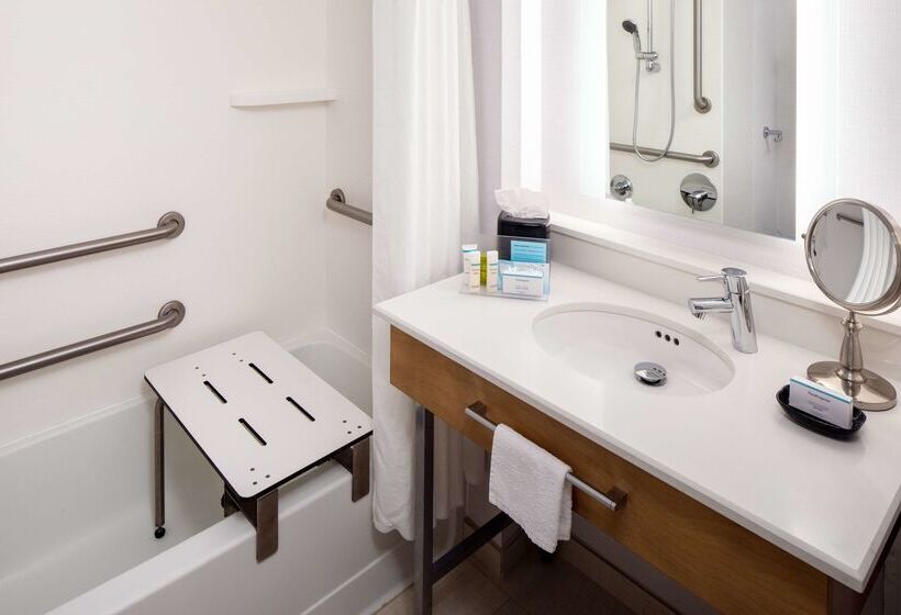 هتل Hampton Inn & Suites Miami/brickelldowntown