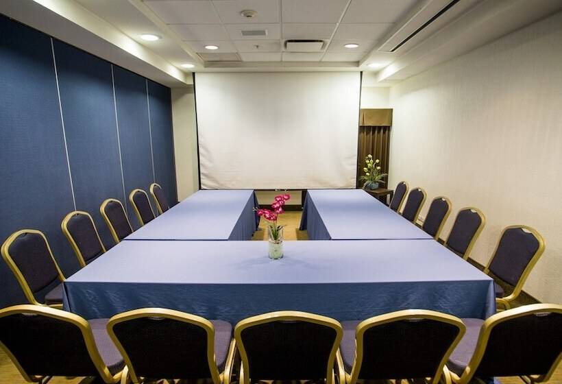 Fotos del hotel Holiday Inn Express & Suites Tuxtla Gutierrez La Marimba, An Ihg: 1 Fotos del hotel Holiday Inn Express & Suites Tuxtla Gutierrez La Marimba, An Ihg: 1
