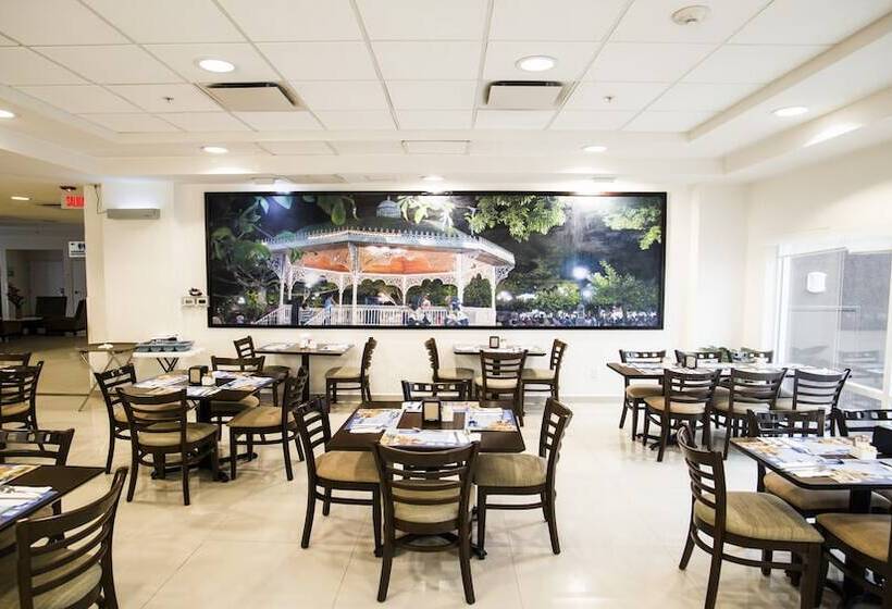 هتل Holiday Inn Express Tuxtla Gutierrez La Marimba, An Ihg