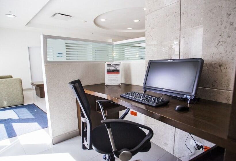 هتل Holiday Inn Express Tuxtla Gutierrez La Marimba, An Ihg