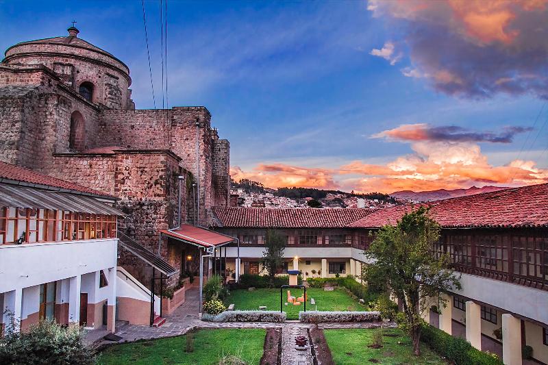 هتل Monasterio San Pedro