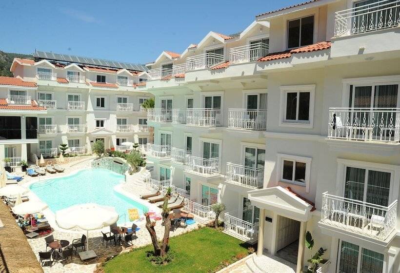 هتل Montebello Deluxe