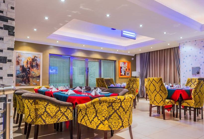 Protea Hotel By Marriott Lagos Kuramo Waters