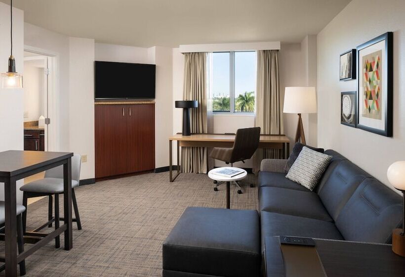 هتل Residence Inn Miami Airport