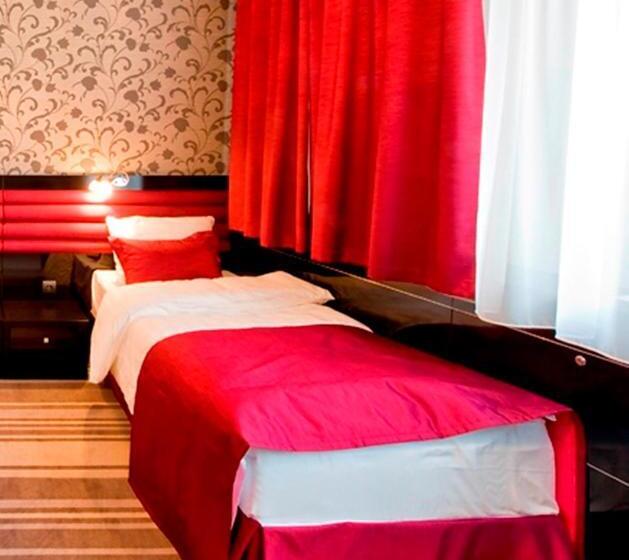 Hotel Symfonia Osjaków