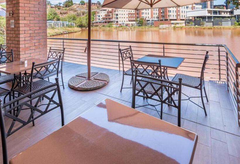 בית מלון כפרי Town Lodge Roodepoort