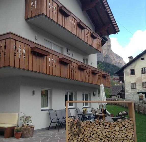 تختخواب و صبحانه Villa Seceda