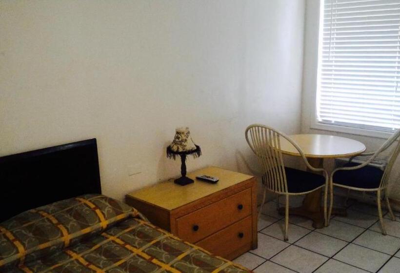 فندق على الطريق Sunset Inn  Fort Pierce, Fl