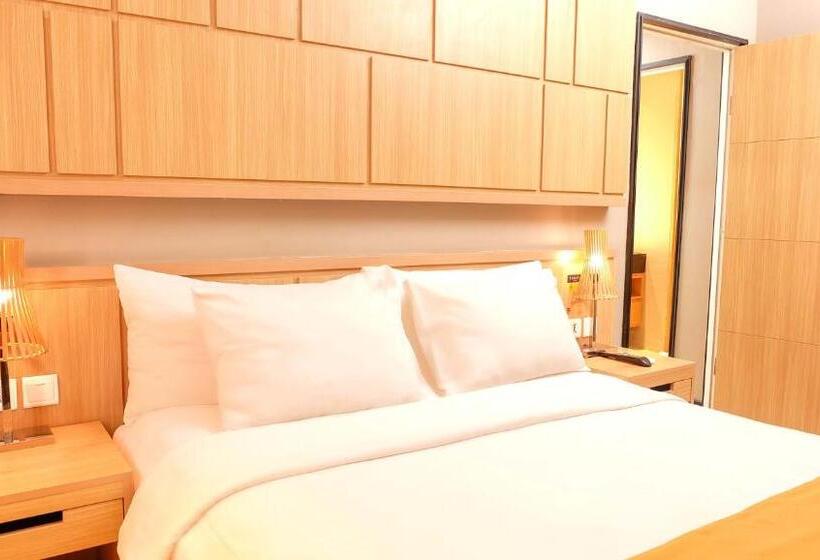 Golden Tulip Balikpapan Hotel & Suites