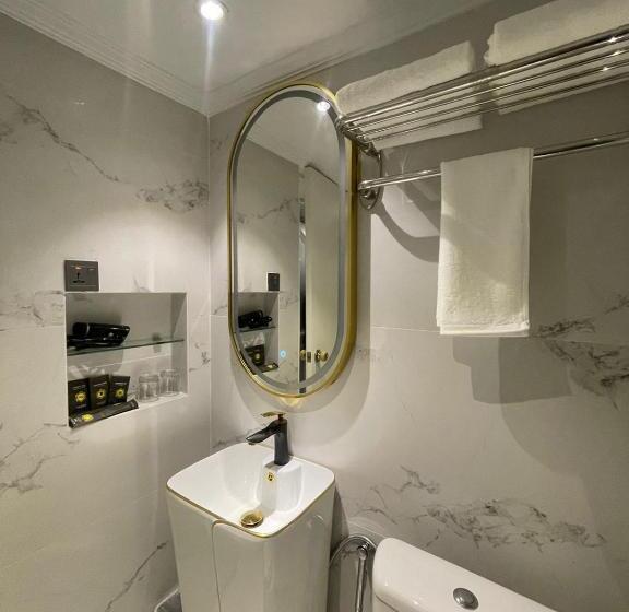 Grand Eska Hotel & Suites Batam