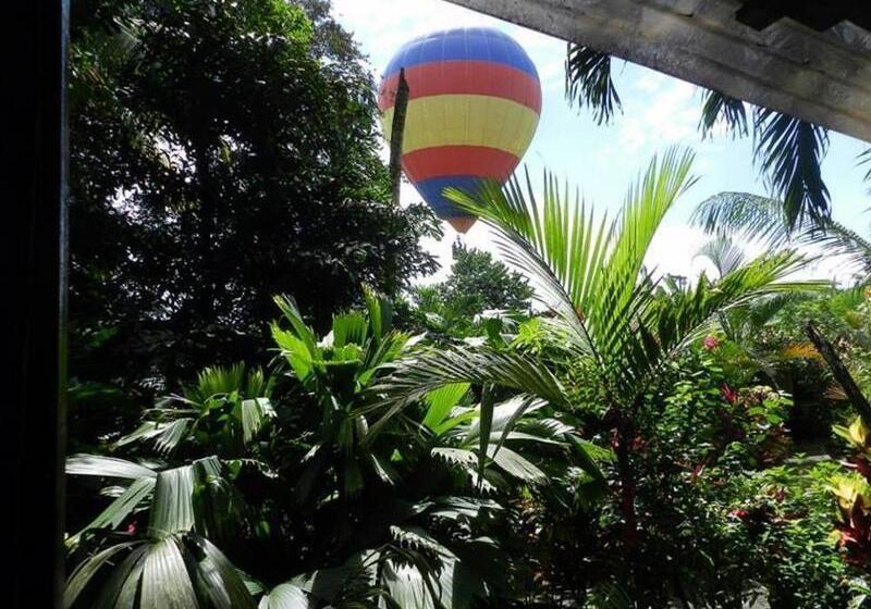 هتل Atlantida Lodge