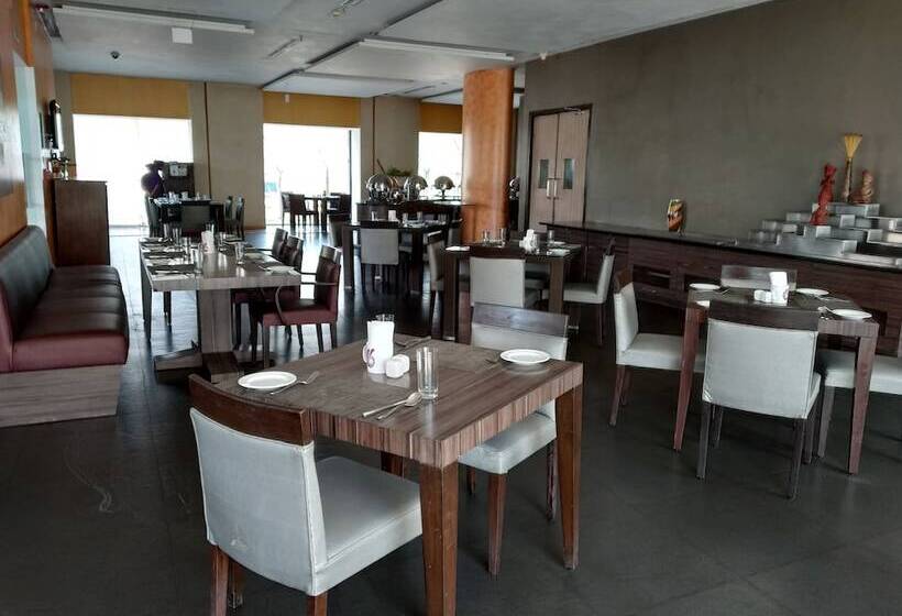 酒店 Celebration Lavasa