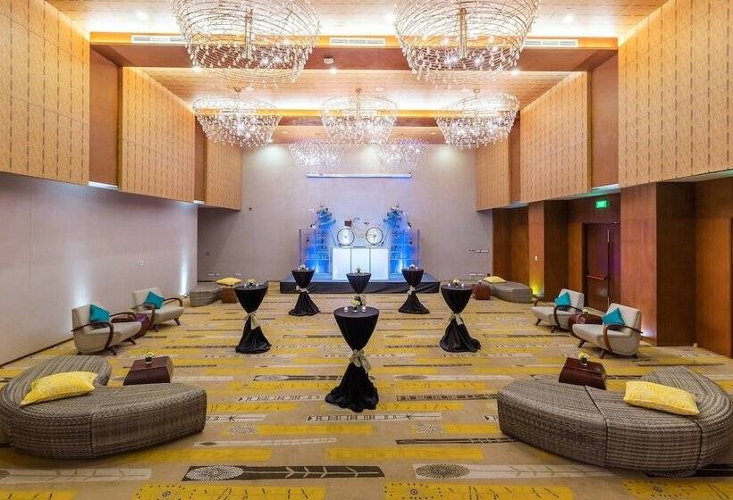 هتل Courtyard By Marriott Bali Nusa Dua Resort