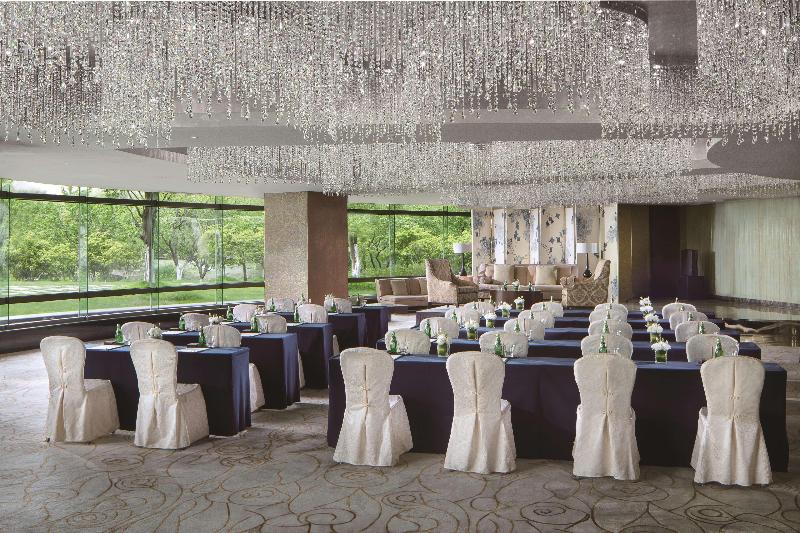 فندق Fairmont Yangcheng Lake