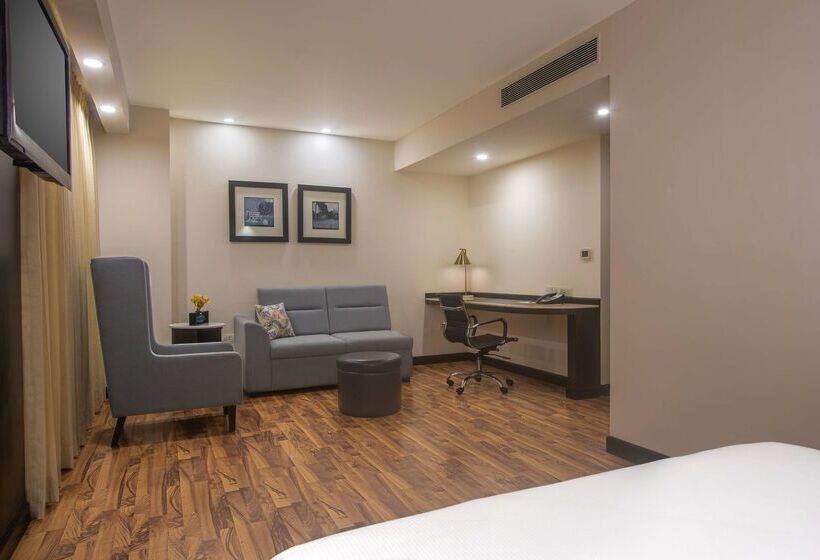 هتل Hampton By Hilton Vadodara Alkapuri