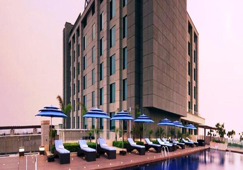 Hotel Radisson Blu  New Delhi Paschim Vihar