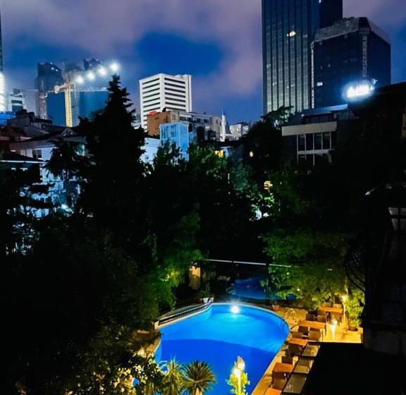 Fotos del hotel Villa Blanche Hotel & Garden Pool And Spa:  5