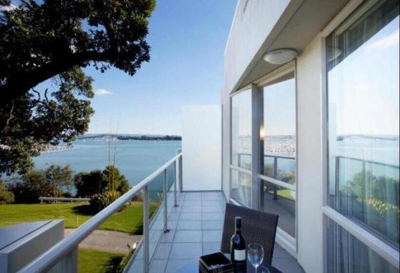 هتل VR Takapuna