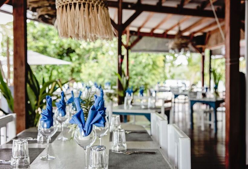 استراحتگاه Turtle Bay Lodge